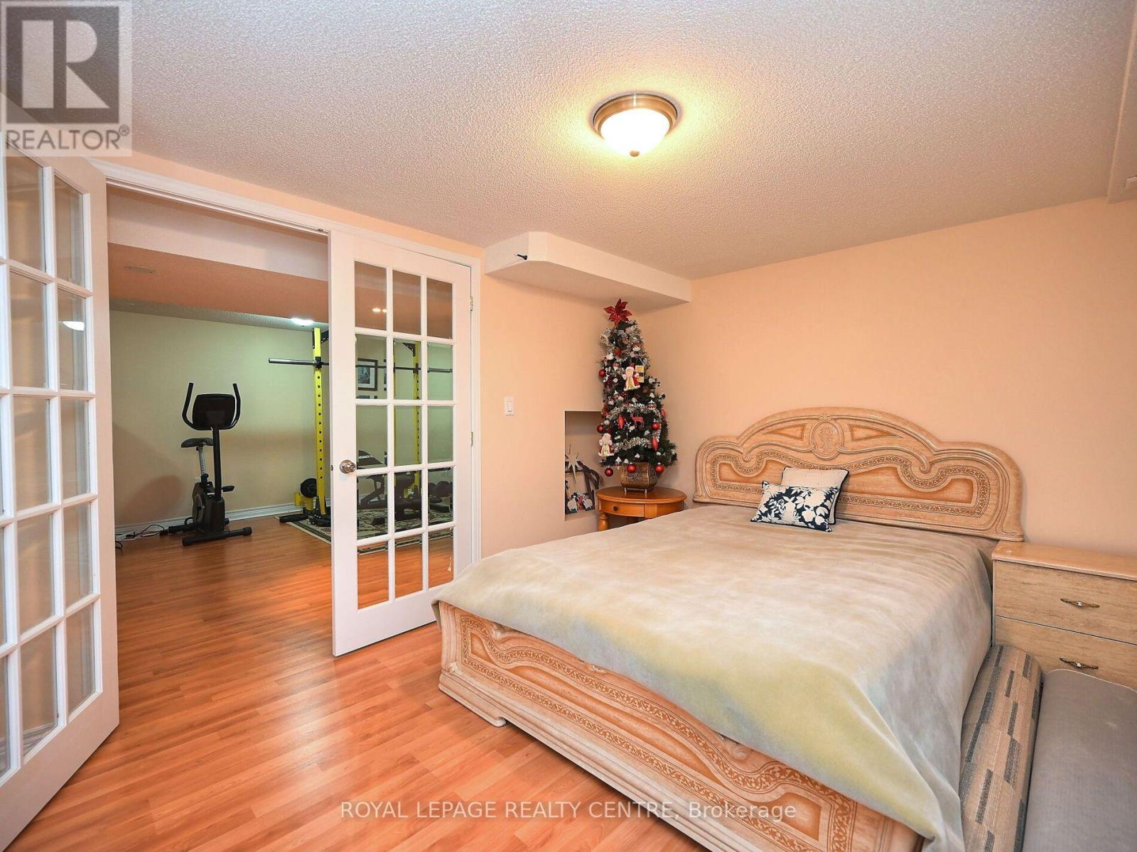 4550 KETTLEBY COURT - 24
