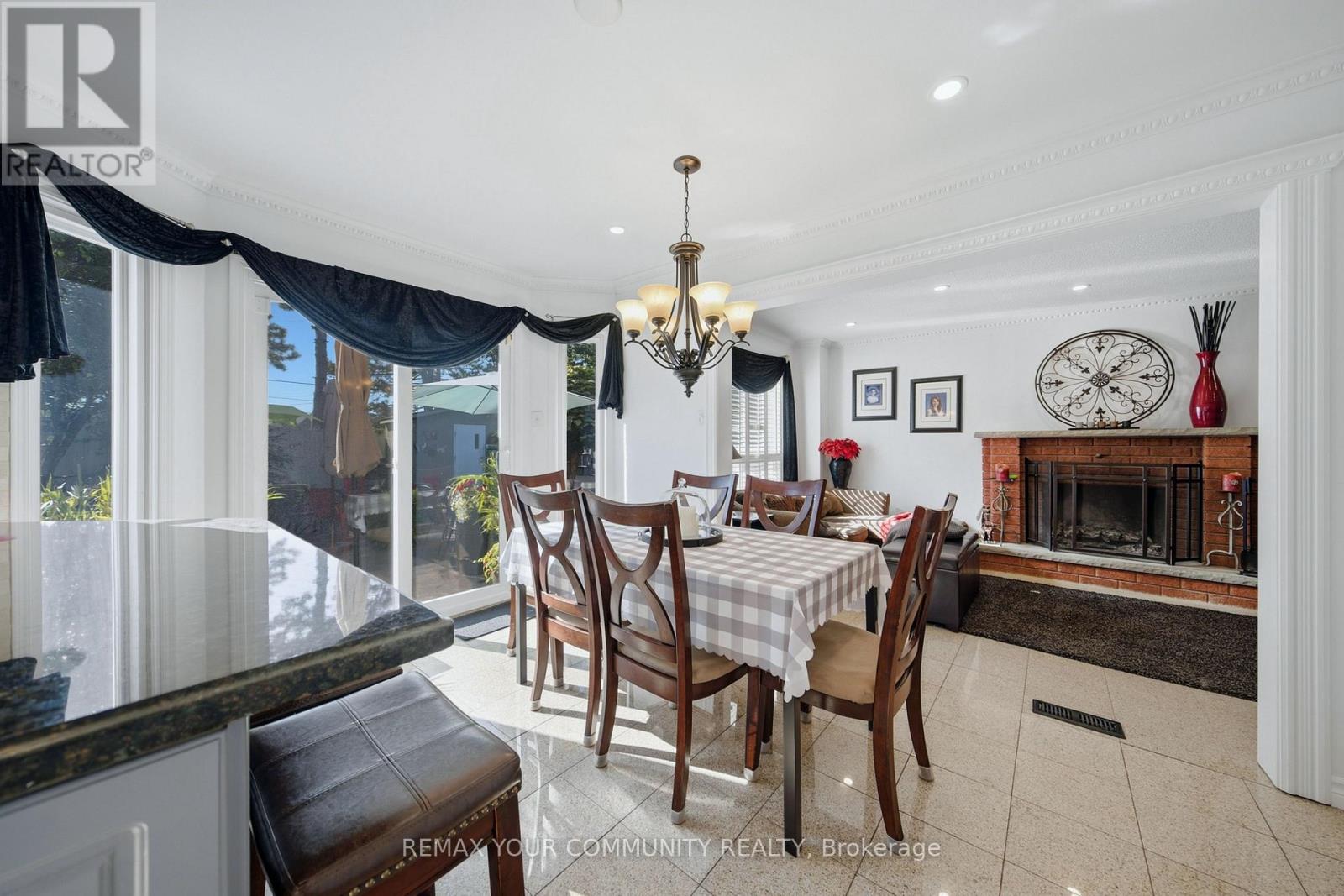 Photo of 44 CANDY CRESCENT W
