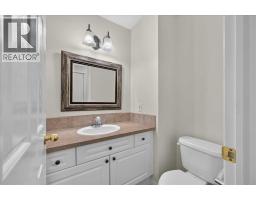 Storage - 21 Strathearn Gardens Sw, Calgary, AB T3H2R1 Photo 12
