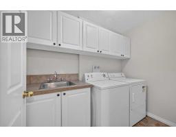 21 Strathearn Gardens Sw, Calgary, AB T3H2R1 Photo 19