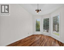 21 Strathearn Gardens SW - photo 4