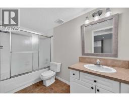 21 Strathearn Gardens Sw, Calgary, AB T3H2R1 Photo 23