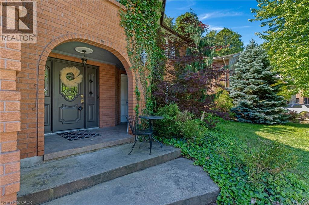37 YELLOW BIRCH Drive, Kitchener — photo 3