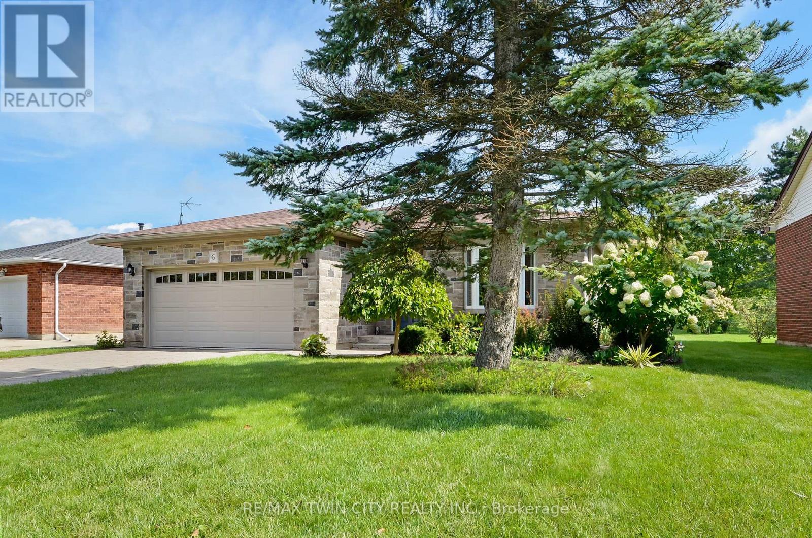 6 EDENRIDGE DRIVE - 2