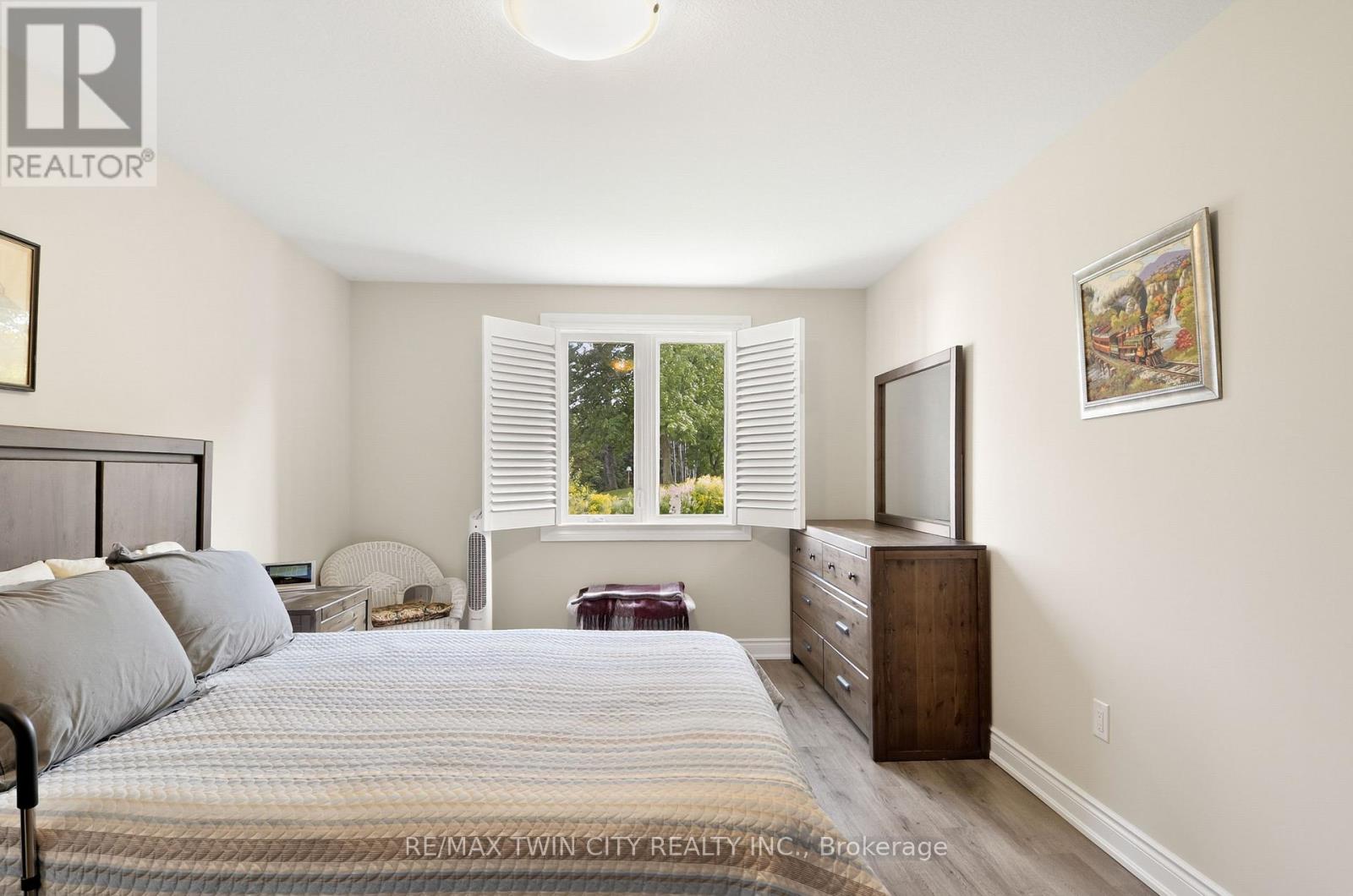6 EDENRIDGE DRIVE - Image 27