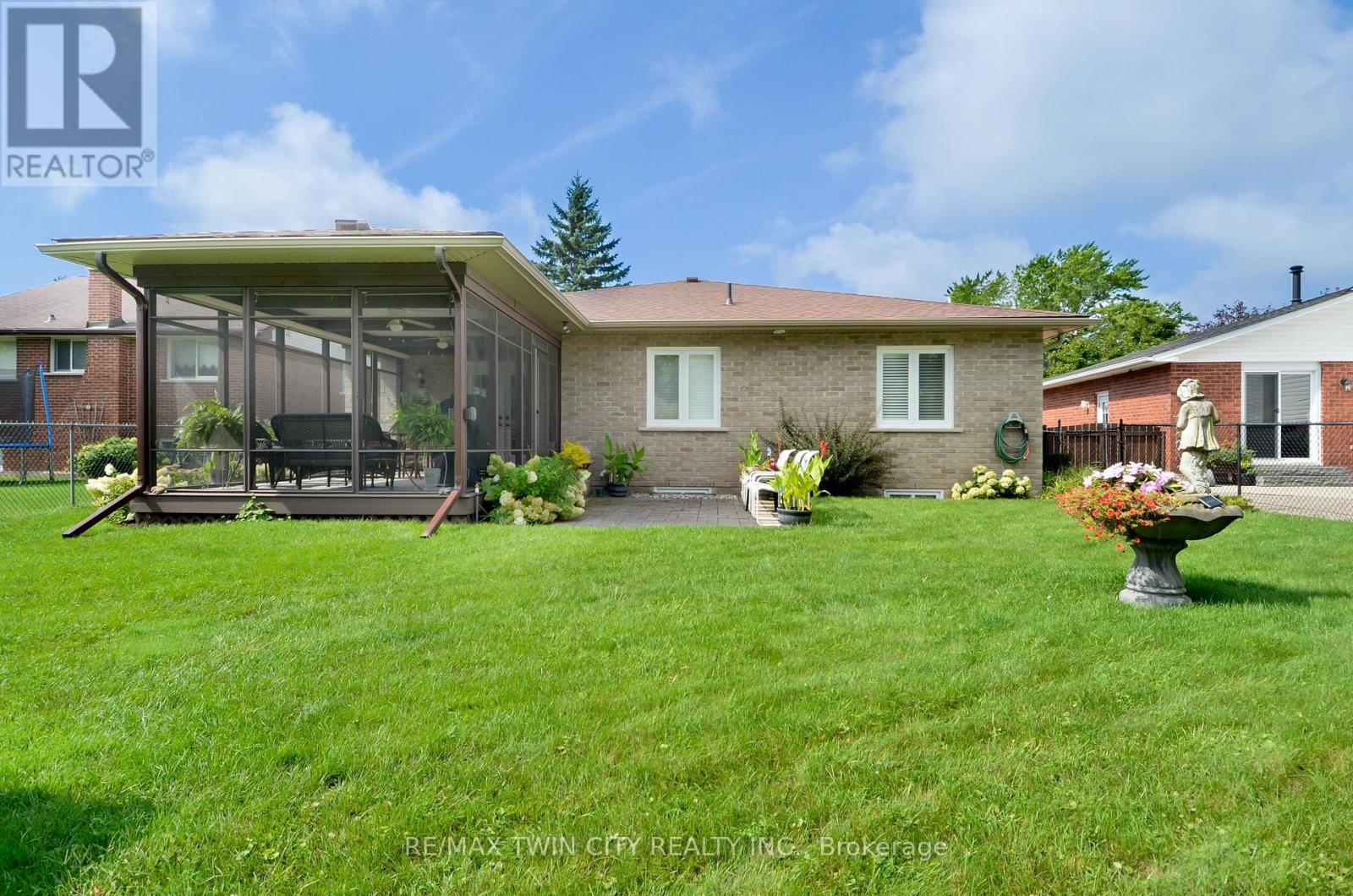 6 EDENRIDGE DRIVE - Image 45