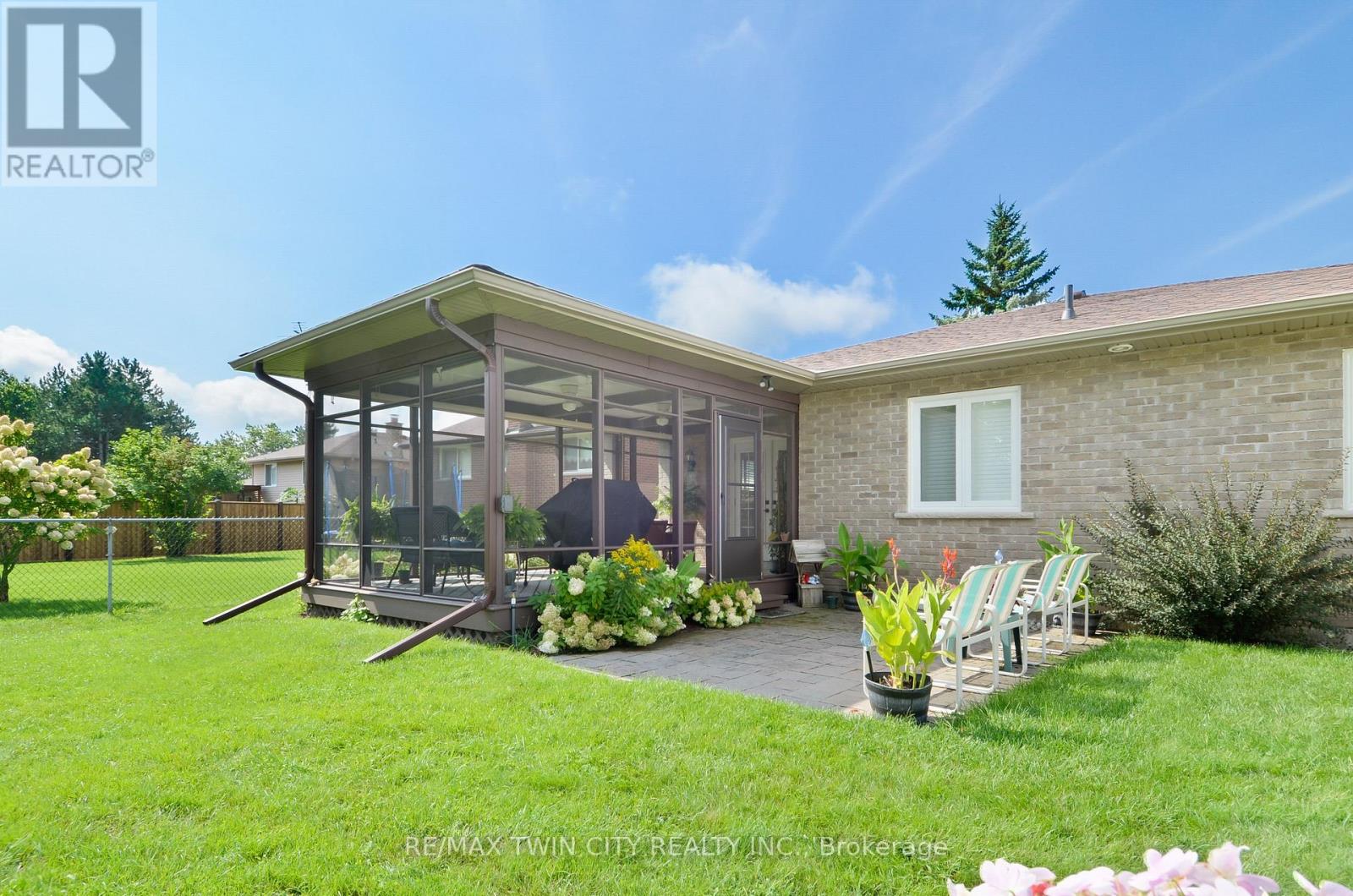 6 EDENRIDGE DRIVE - Image 47