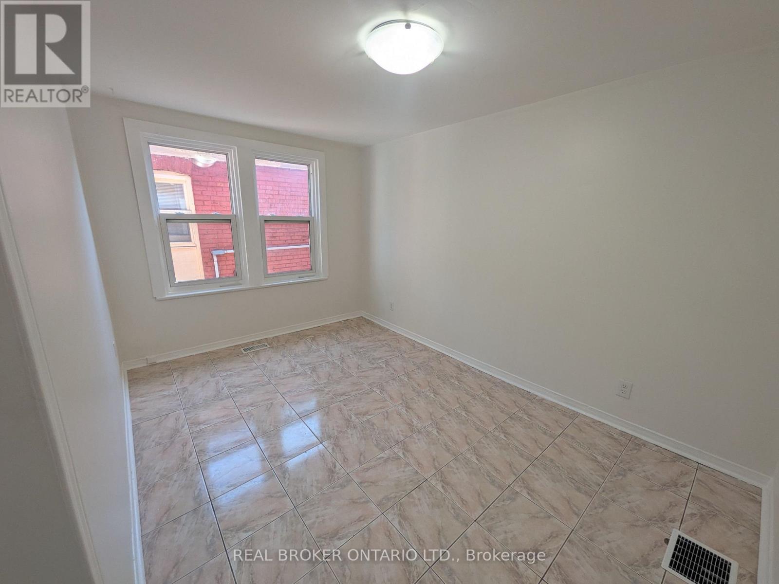 2 - 22 BARTON STREET E, Hamilton (Beasley) — photo 4