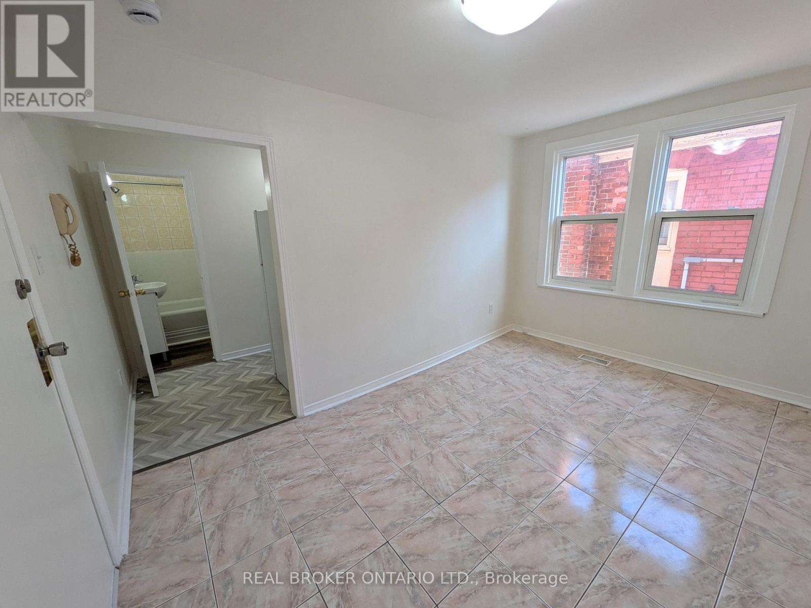 2 - 22 BARTON STREET E, Hamilton (Beasley) — photo 5