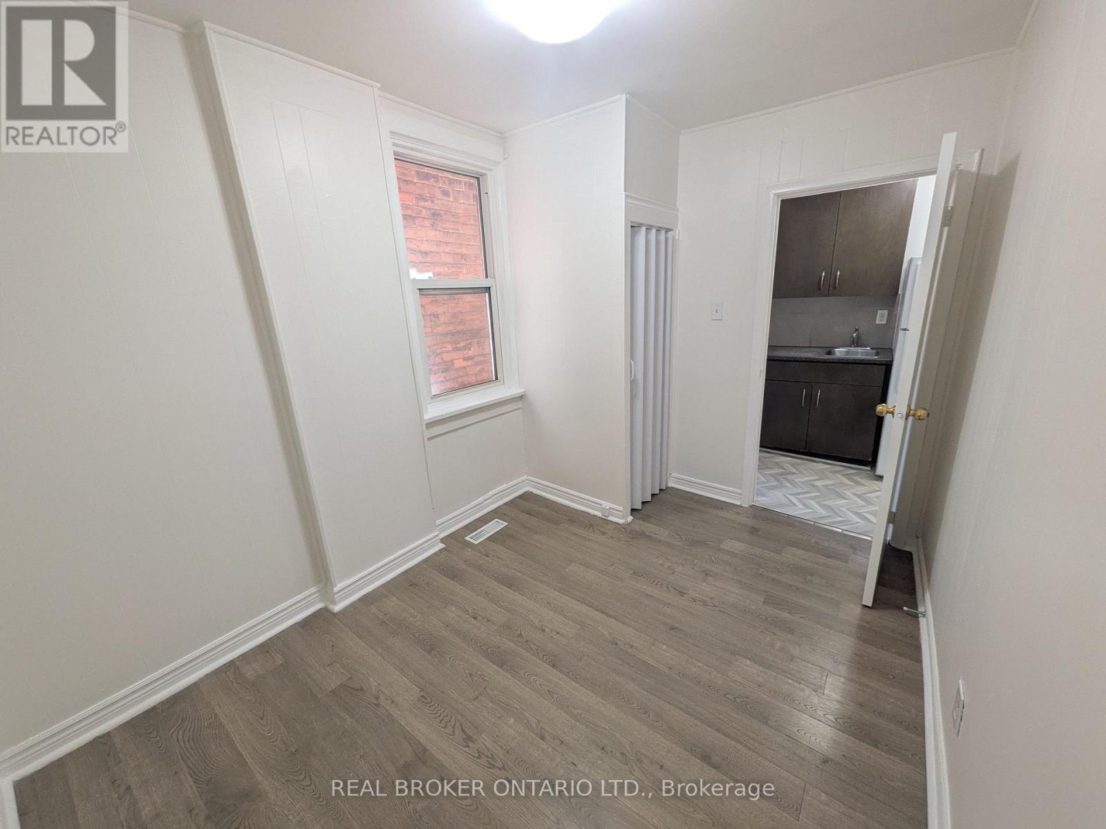 2 - 22 BARTON STREET E, Hamilton (Beasley) — photo 8