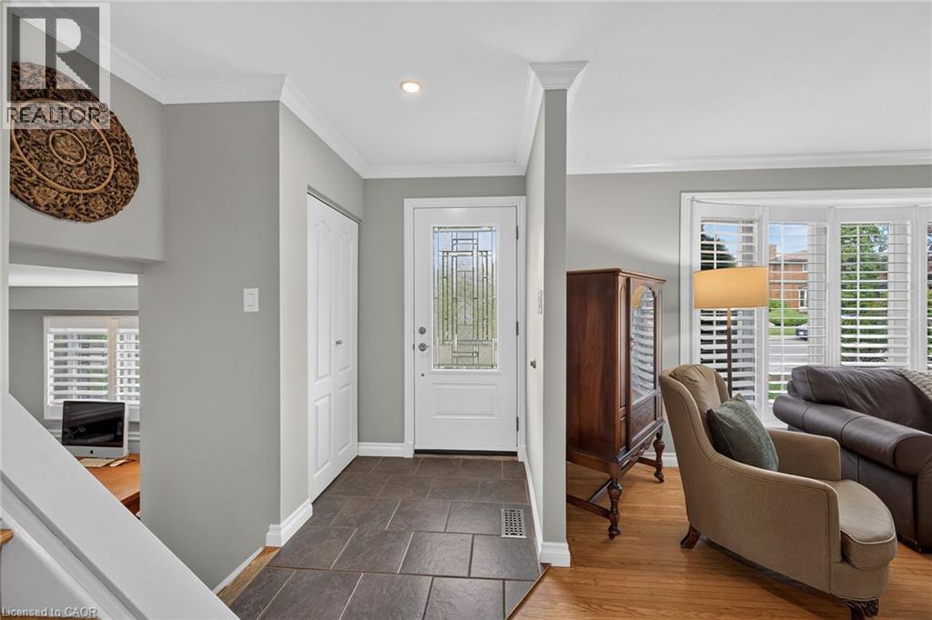 48 MARGATE Avenue, Hamilton — photo 5