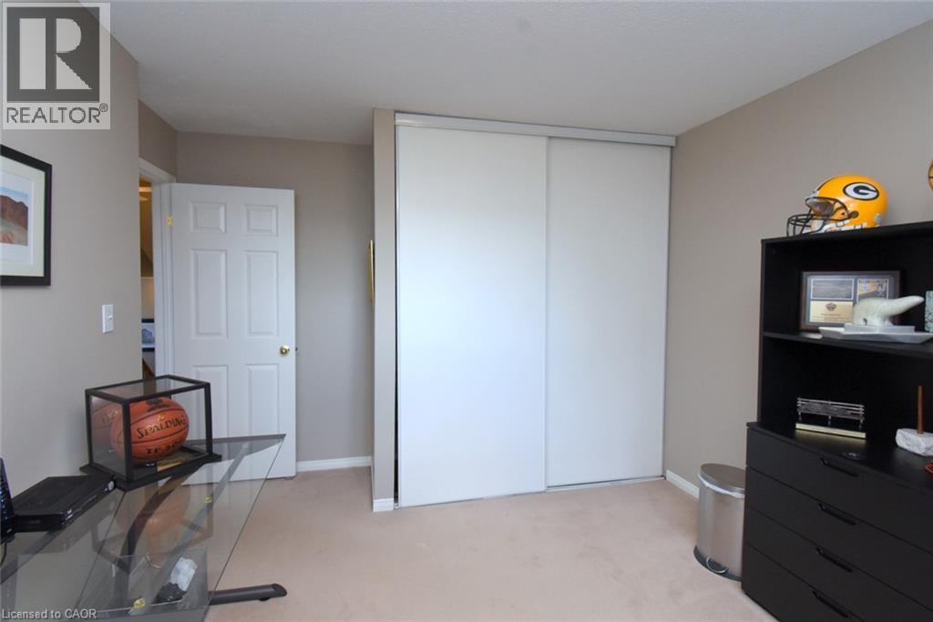 #56 800 PARAMOUNT Drive - Image 27
