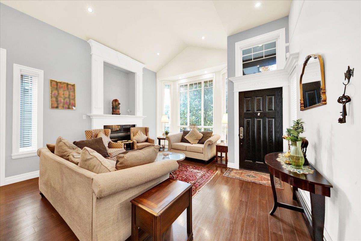 6358 167B STREET, Surrey — photo 9