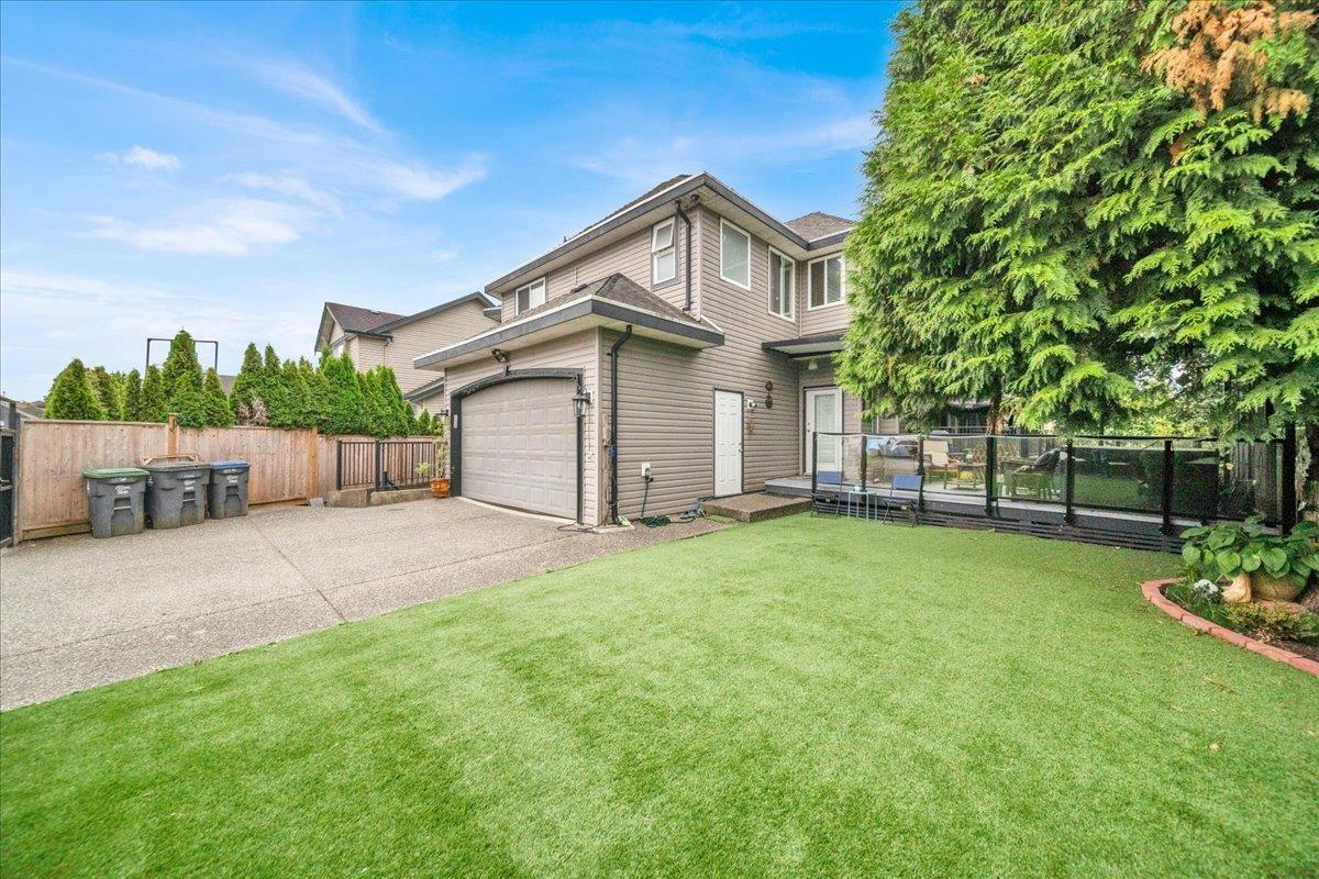 6358 167B STREET, Surrey — photo 4