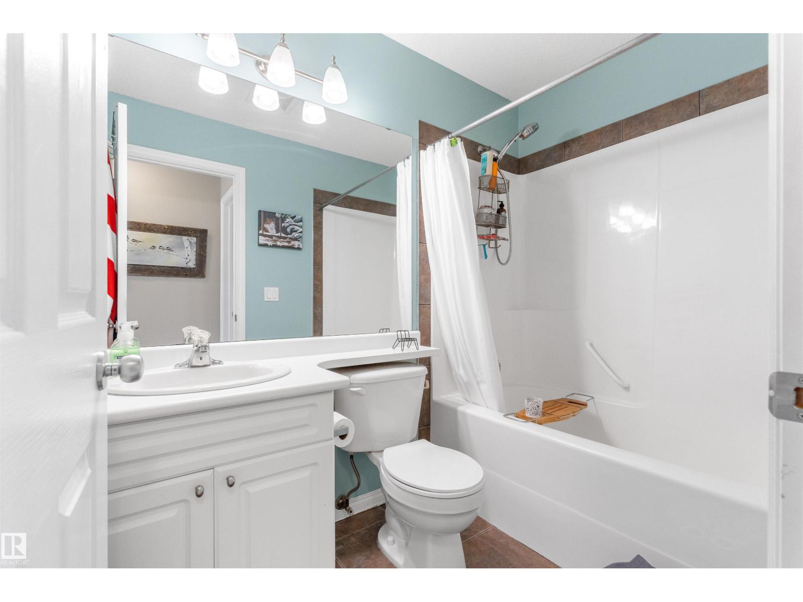 15 Willowby CL - Image 32