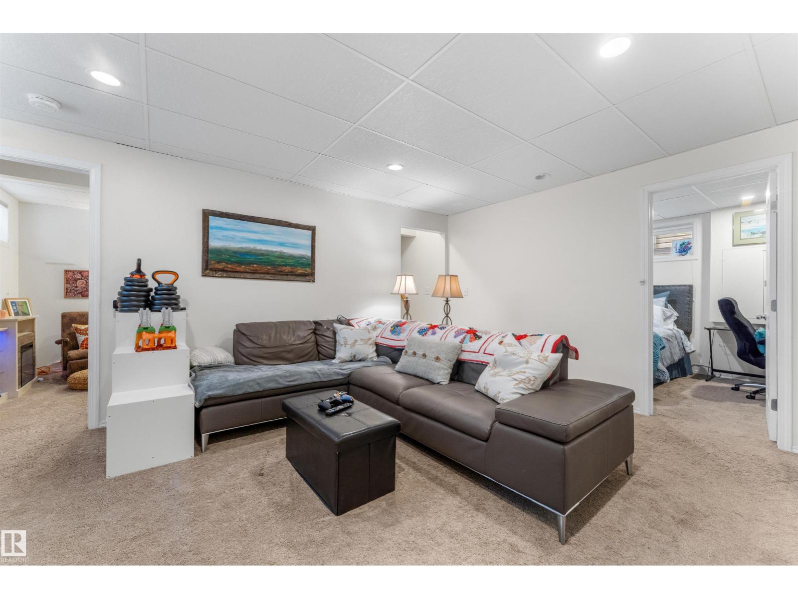 15 Willowby CL - Image 38