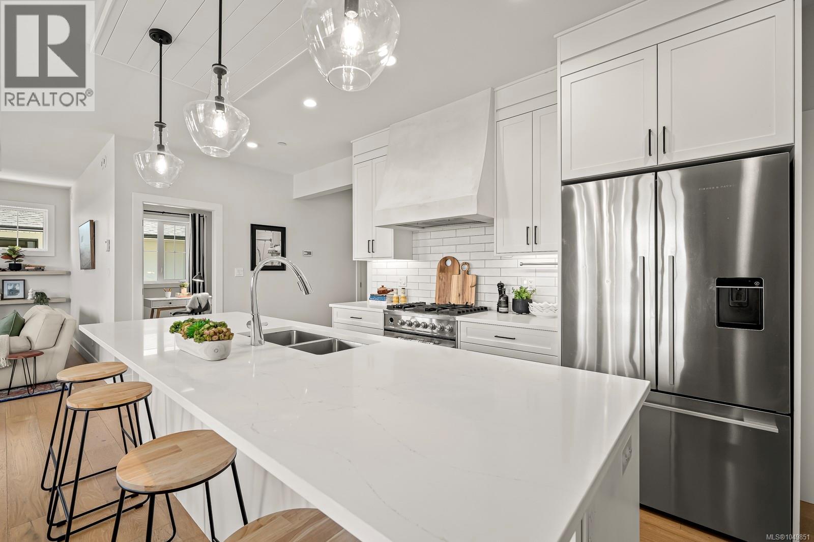 #107 4098 Buckstone Rd - 11