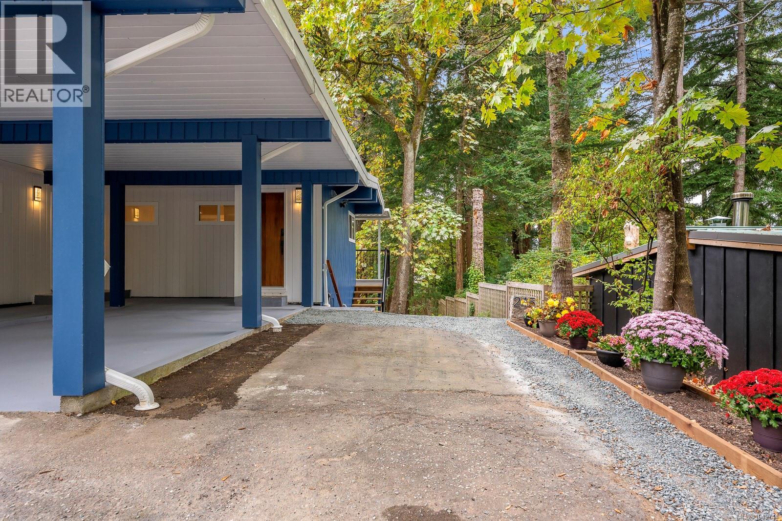 245 Glacier View Dr - Image 24