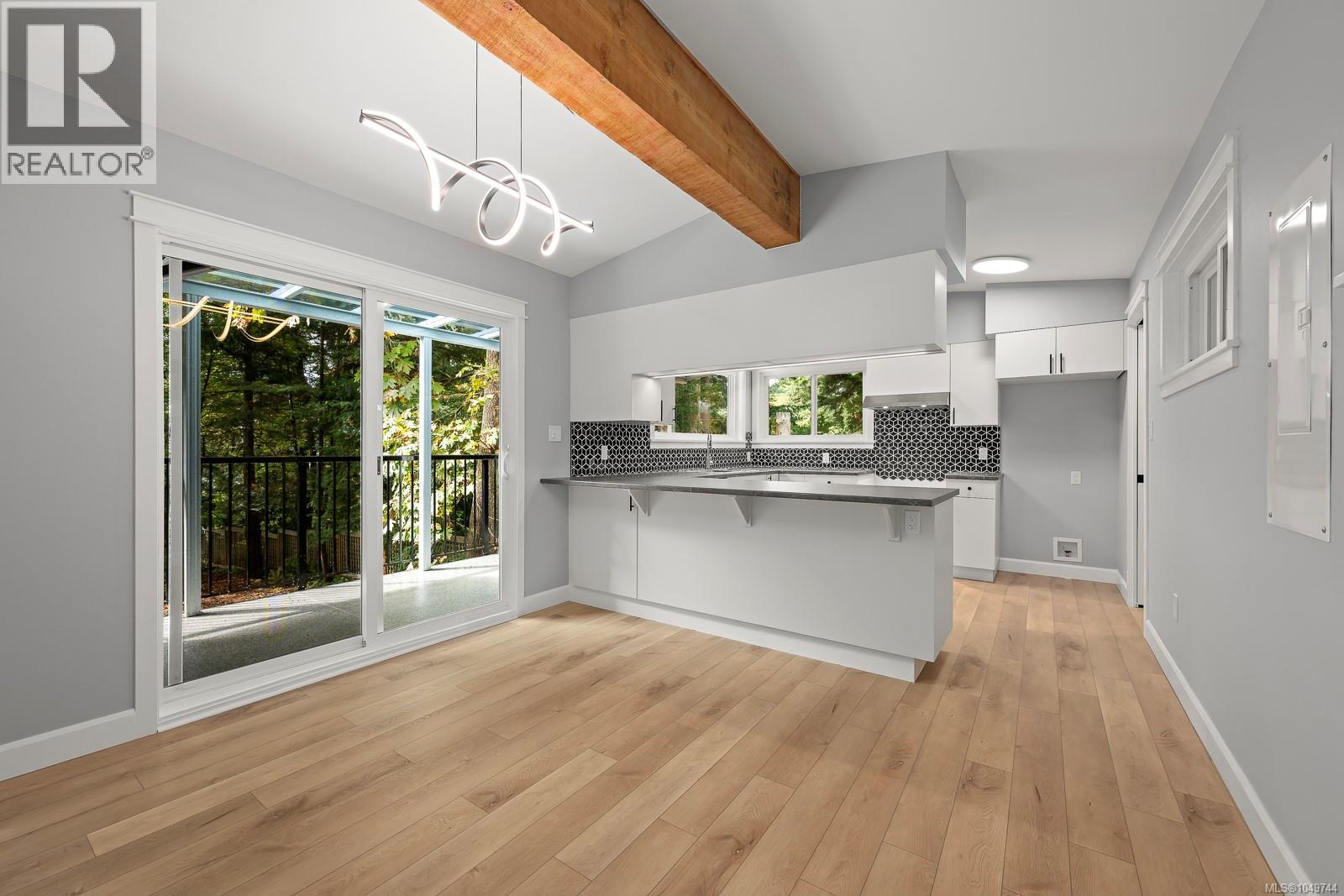 245 Glacier View Dr - 3