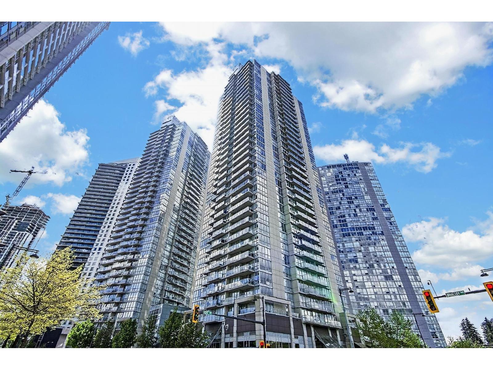 1903 13688 100 AVENUE, Surrey — photo 1