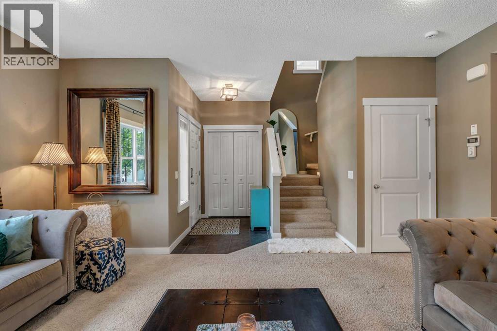 4791 Elgin Avenue SE, Calgary — photo 5
