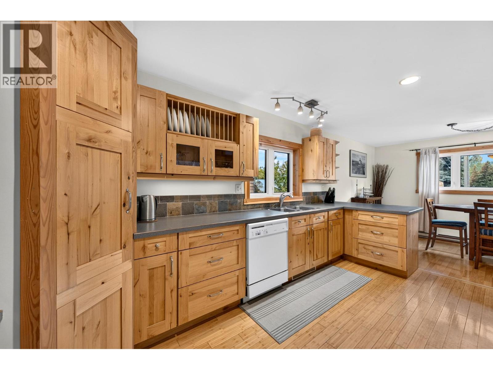 502 10th Street S - 13
