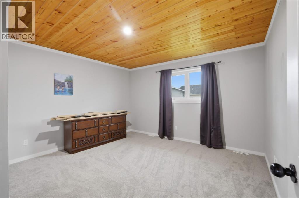 5121 52 St Court - Image 20
