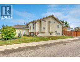 303 Strathaven Drive - photo 4