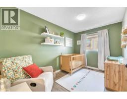 303 Strathaven Drive - photo 26