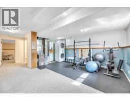 303 Strathaven Drive - photo 36