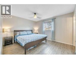 303 Strathaven Drive - photo 29