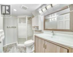 303 Strathaven Drive - photo 38