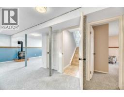 303 Strathaven Drive - photo 32