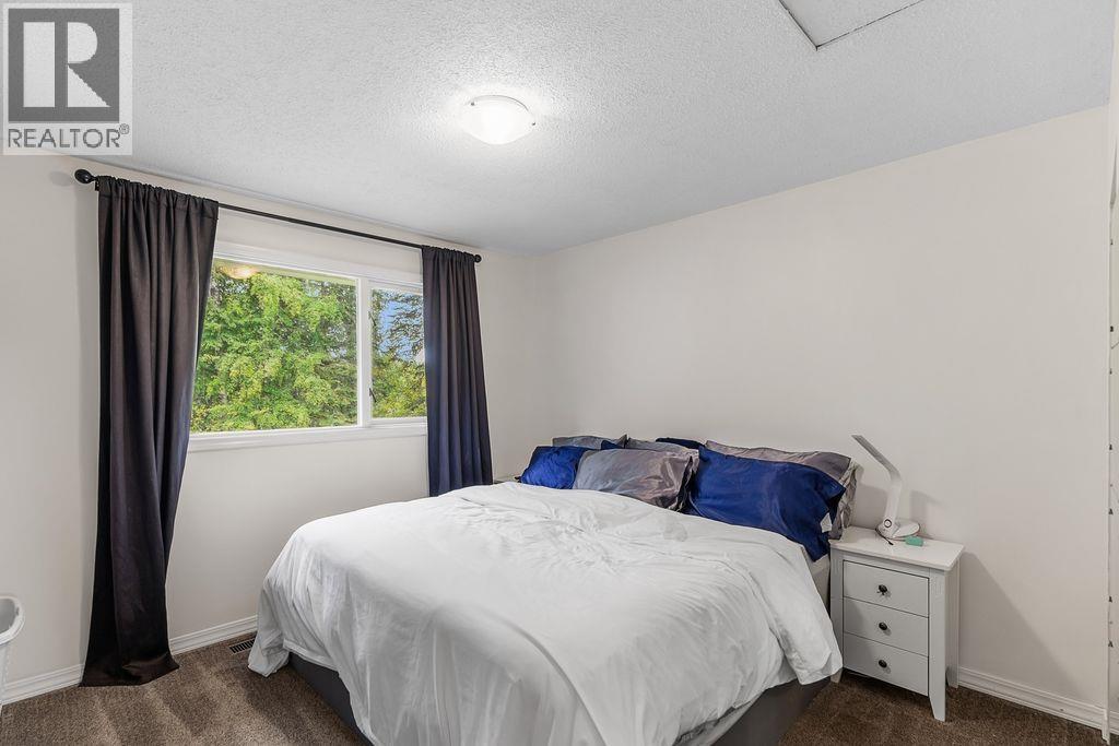 Photo 10 of 31 — 2236 CROFT ROAD · Prince George, BC