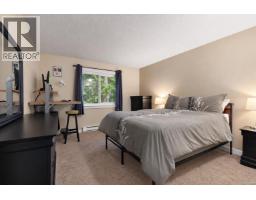 216 3235 Quadra St, Saanich, BC V8X1G4 Photo 12