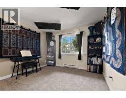 216 3235 Quadra St, Saanich, BC V8X1G4 Photo 16