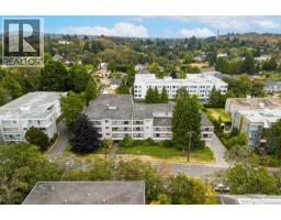 216 3235 Quadra St, Saanich, BC V8X1G4 Photo 25