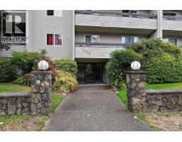 216 3235 Quadra St, Saanich, BC V8X1G4 Photo 28