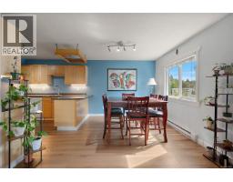 216 3235 Quadra St, Saanich, BC V8X1G4 Photo 9
