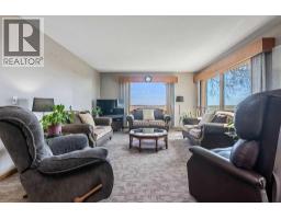 Bedroom - 32126 Coal Trail W, Rural Foothills County, AB T1V1M6 Photo 12