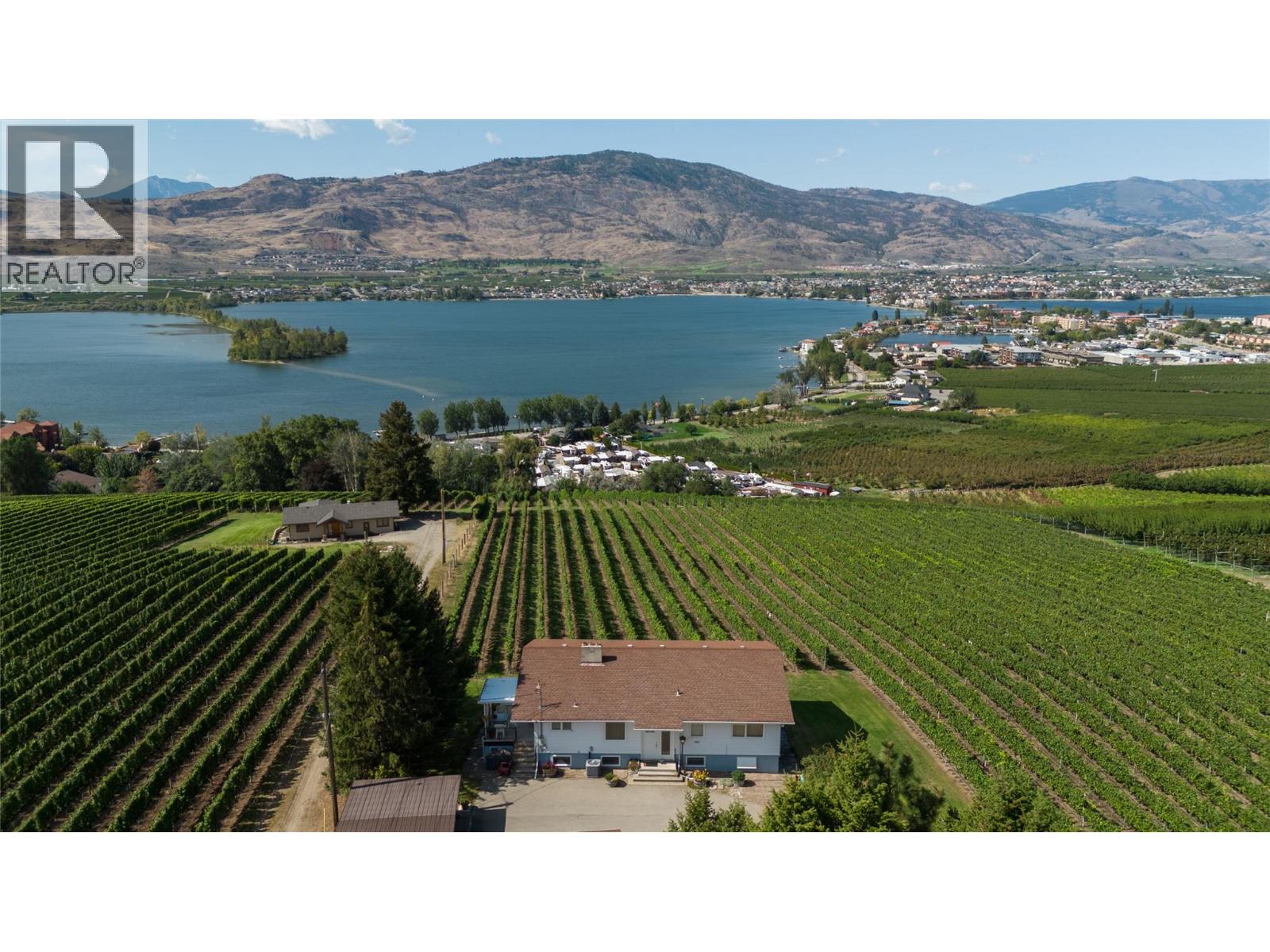 5012 33rd Street, Osoyoos — photo 1