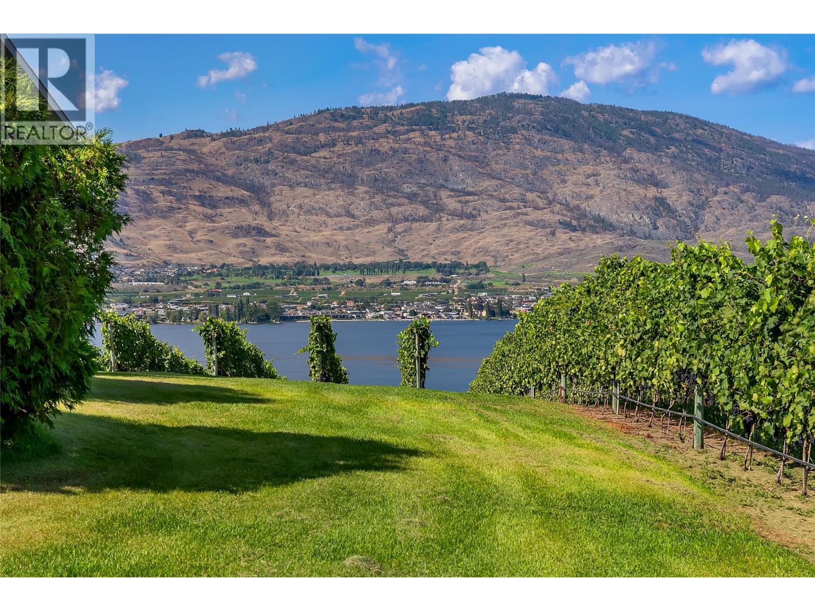 5012 33rd Street, Osoyoos