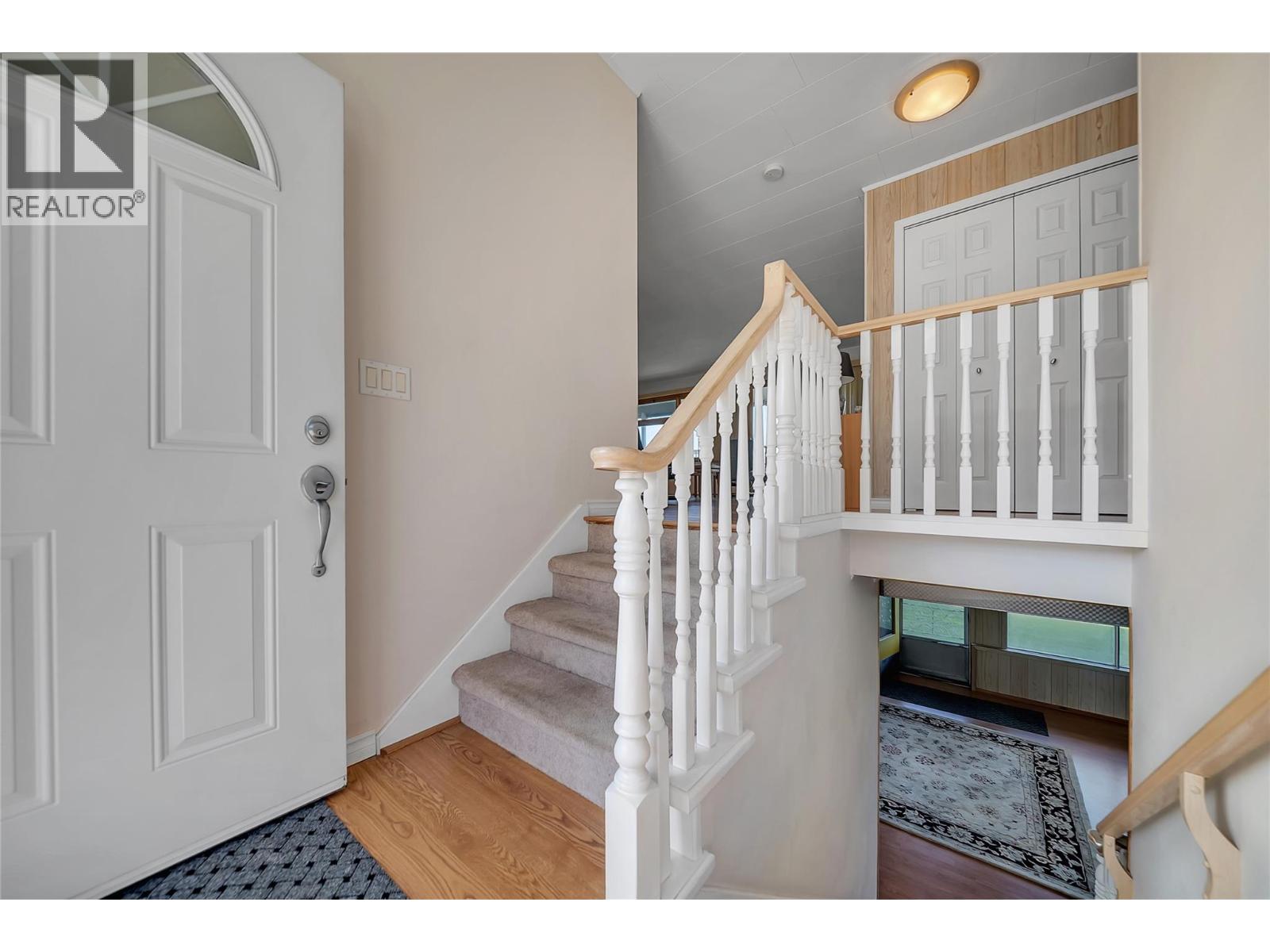 5012 33rd Street, Osoyoos