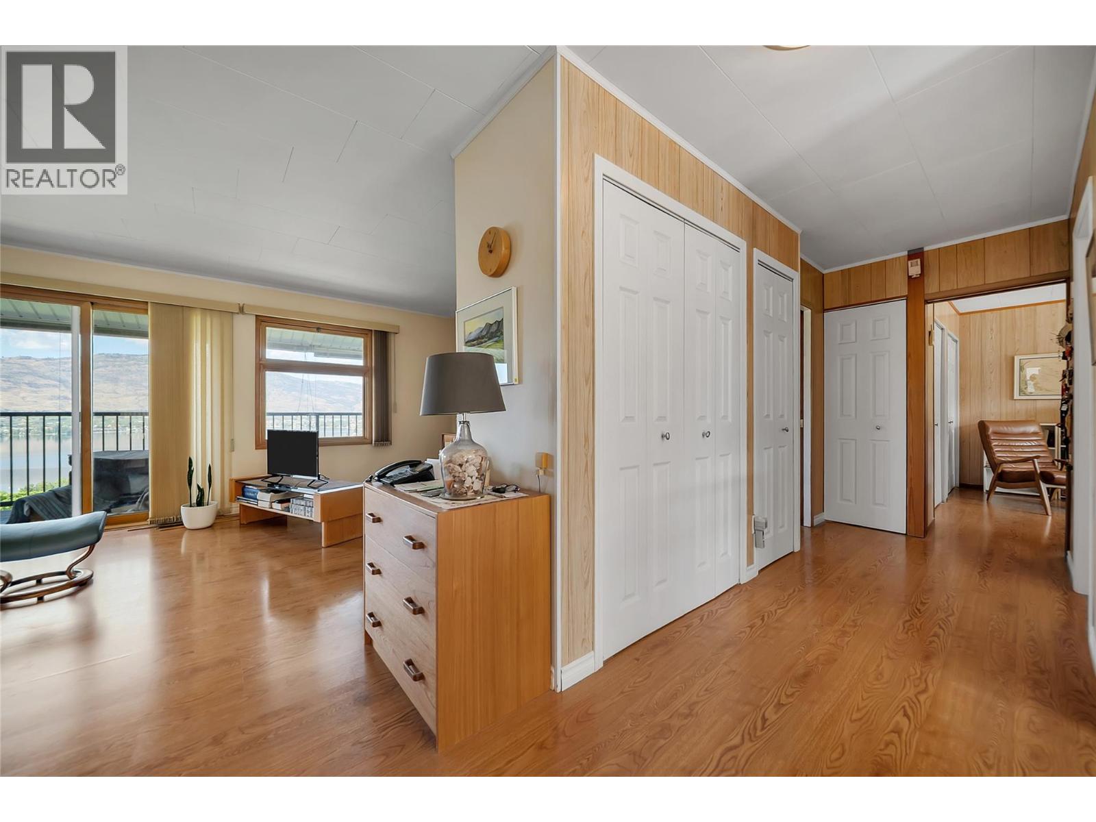 5012 33rd Street, Osoyoos
