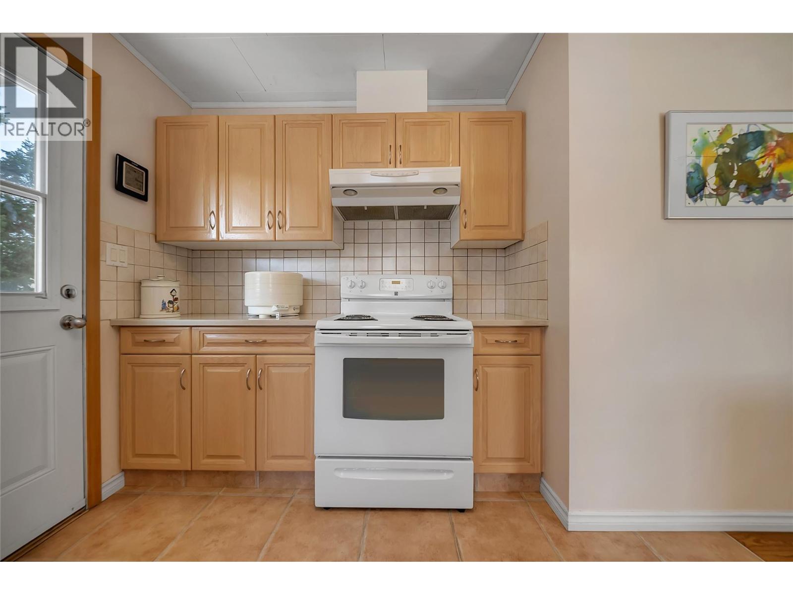 5012 33rd Street, Osoyoos