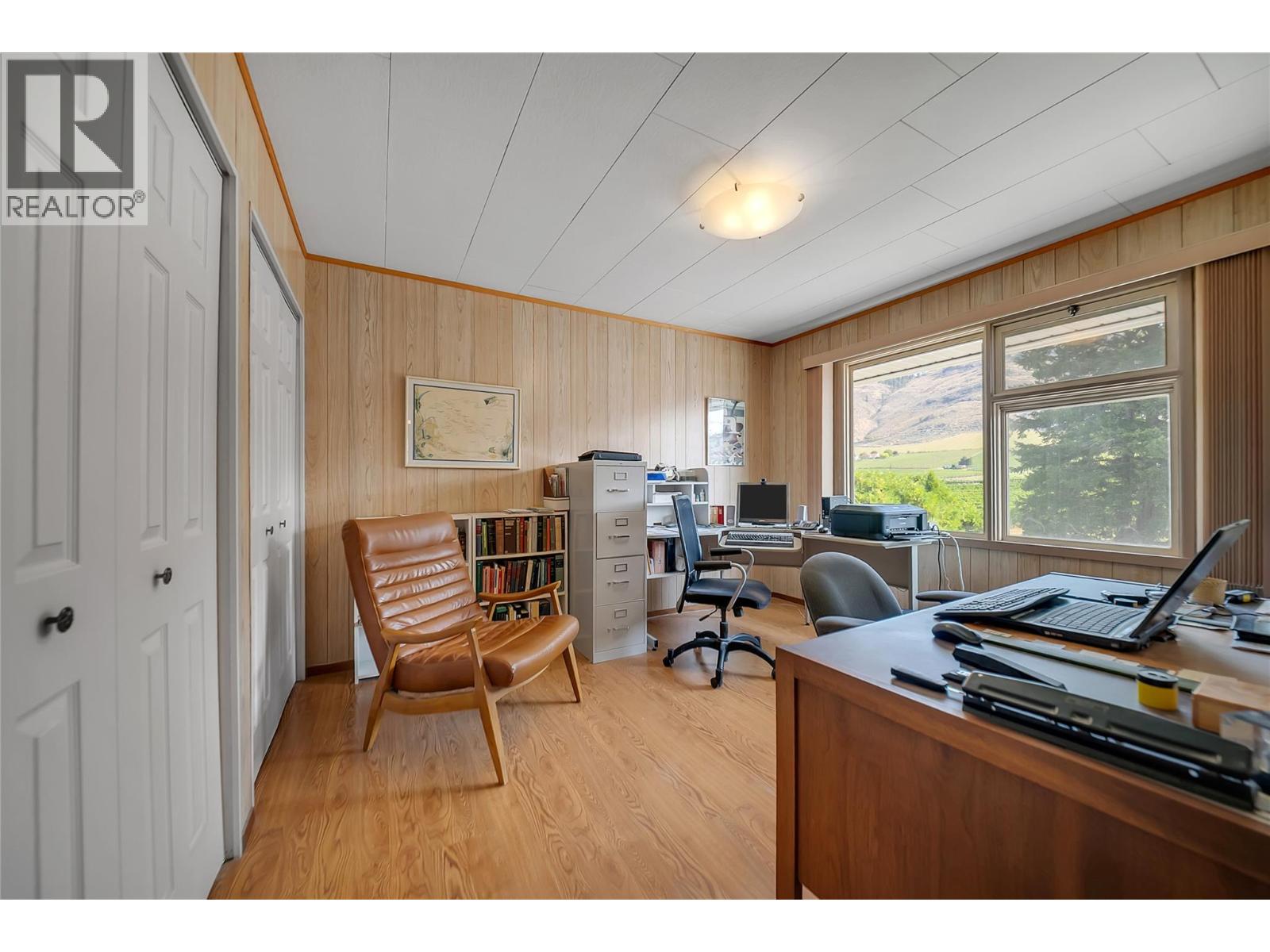 5012 33rd Street, Osoyoos