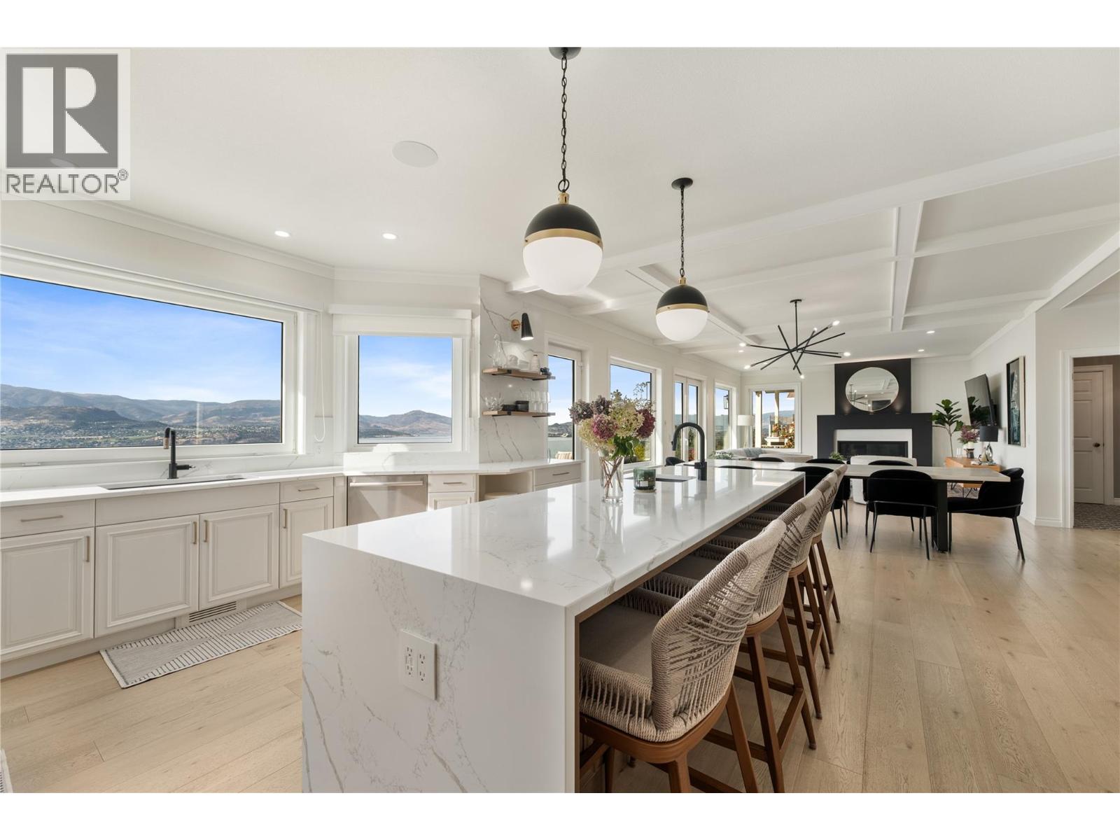 408 Okaview Road, Kelowna