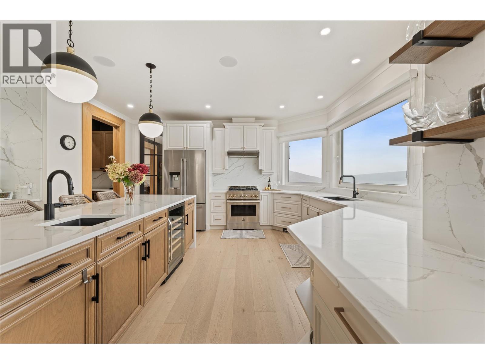 408 Okaview Road, Kelowna
