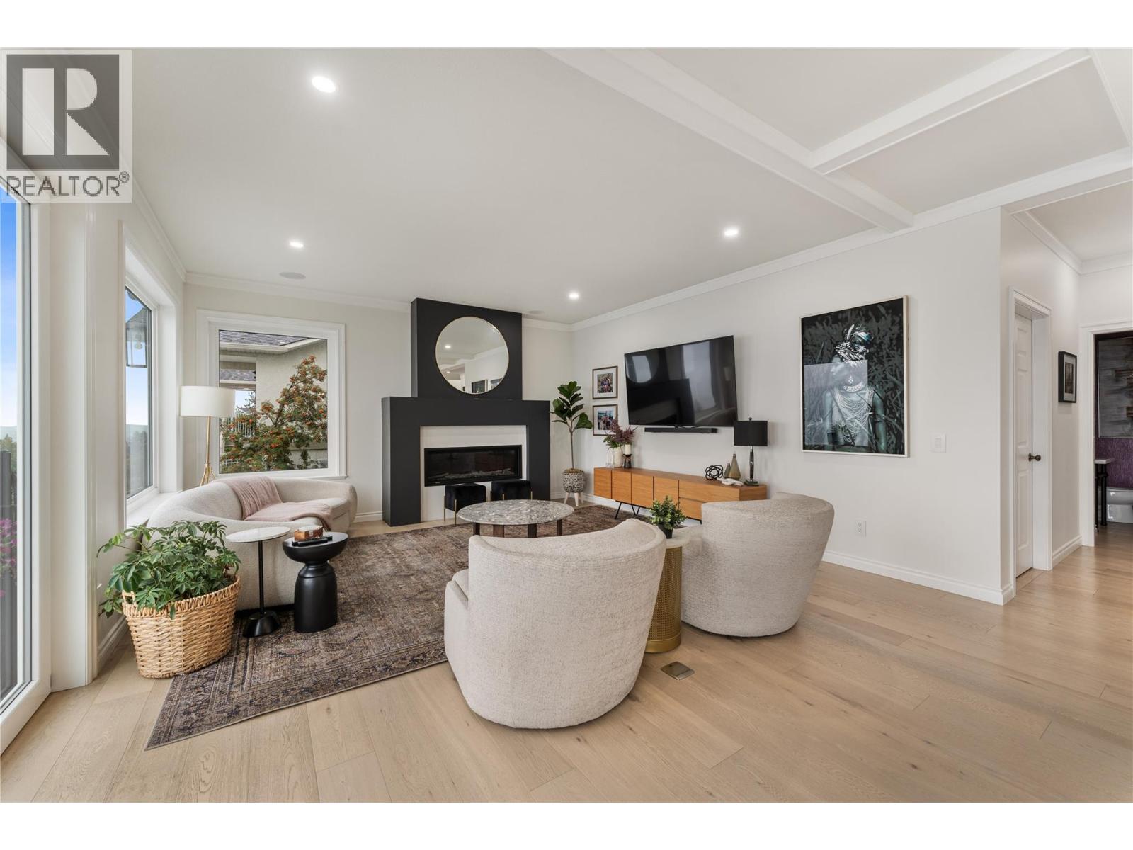408 Okaview Road, Kelowna