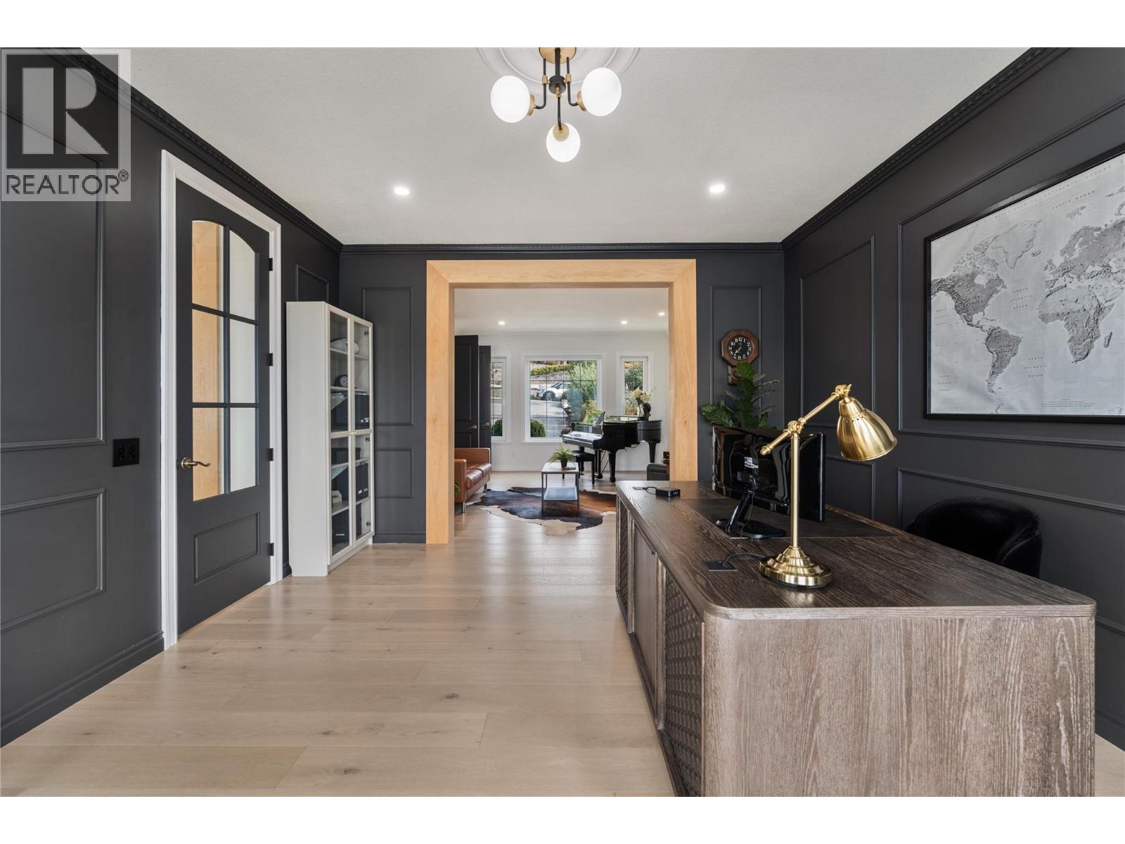 408 Okaview Road, Kelowna